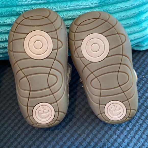 Stride Rite “Cecelia” Mary Jane shoes - Rose gold - size 3 - GUC - Picture 5 of 5